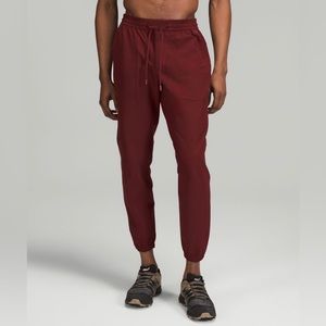 Men’s license to train joggers